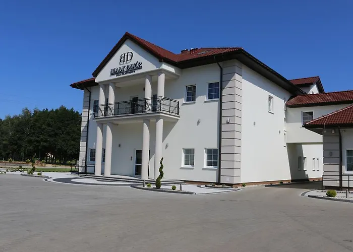 Bed & Breakfast Bialy Dwor 4*