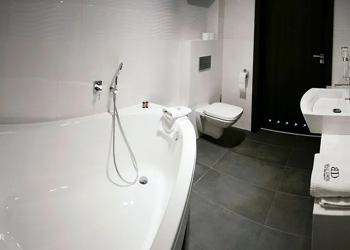 Bialy Dwor فندق مبيت وإفطار Rychwal