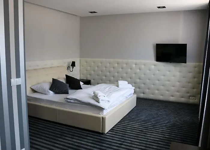 Bialy Dwor Bed & Breakfast Rychwal