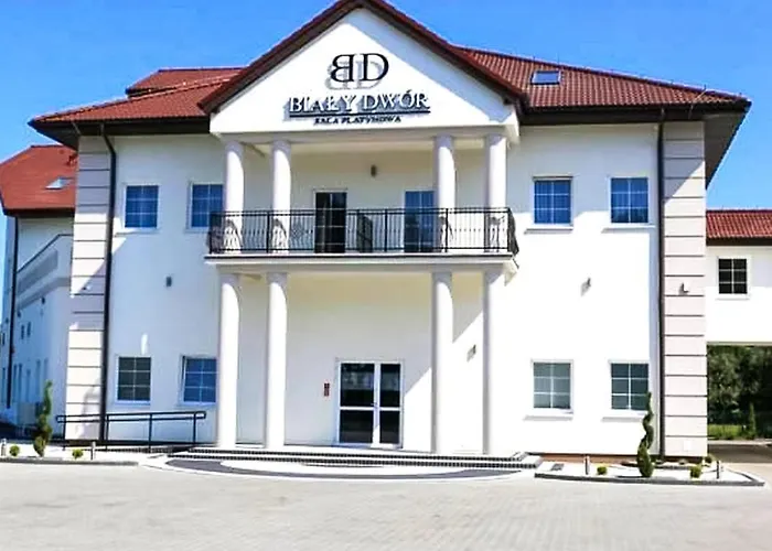 Bialy Dwor Bed & Breakfast 4*